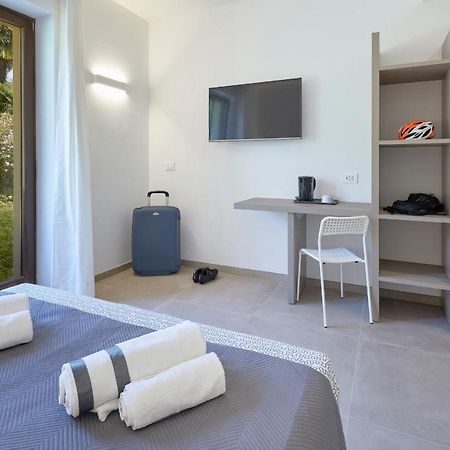 Agriturismo De Bas Riva del Garda Kültér fotó