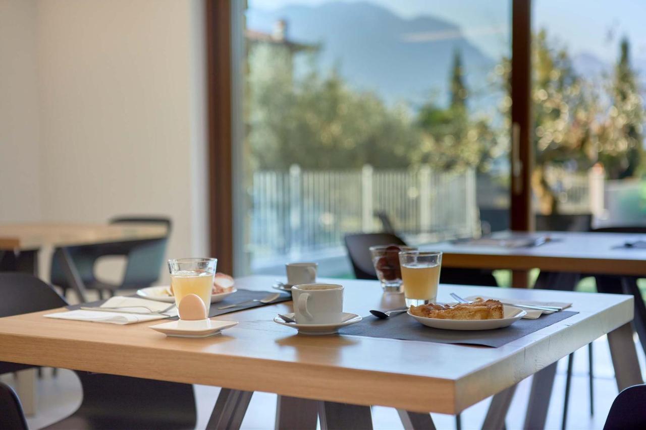 Agriturismo De Bas Riva del Garda Kültér fotó